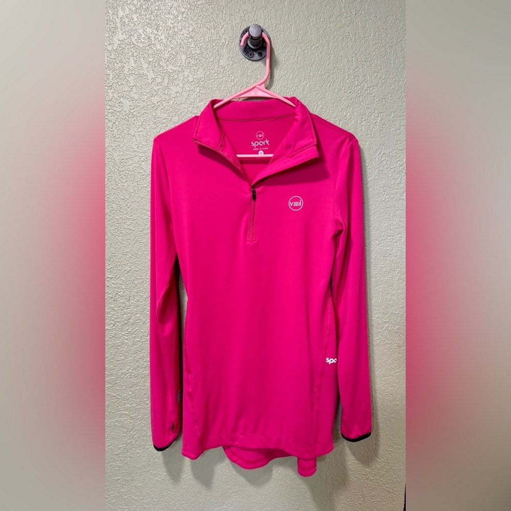 Veil Spark Women's Fuchsia Long Sleeve Top